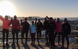 De gauche à droite :
Frédéric Capelle, Ambroise Humeau, Louise Palombi, Isabelle Brohan, Mari Lyn Mace, Morgane Babin, Jean Christophe David, Géraldine Machefer, Solenn Le Moigne.